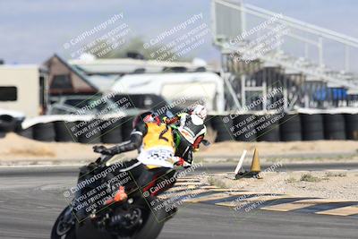 media/Nov-16-2025-Race Pace (Sun) [[8c5fa54630]]/Non Verified Riders (1st 20 Minutes)/4-Turn 16 (1116am)/